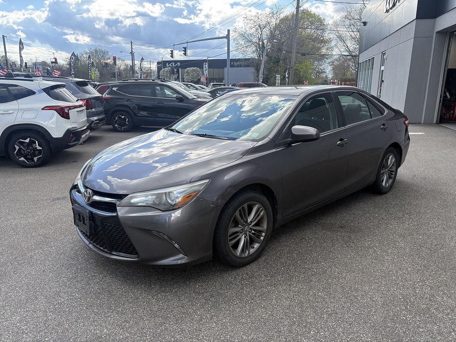 2016 TOYOTA Camry