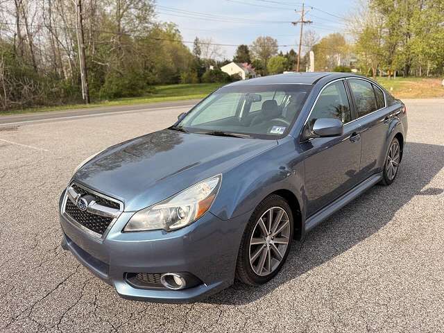 2013 SUBARU Legacy