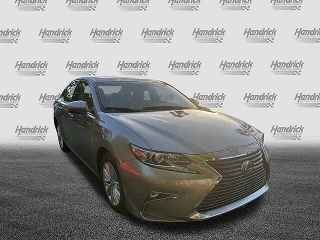 2017 LEXUS ES