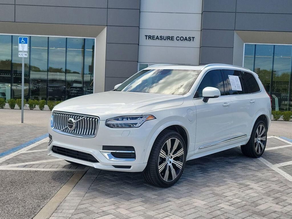 2021 VOLVO XC90