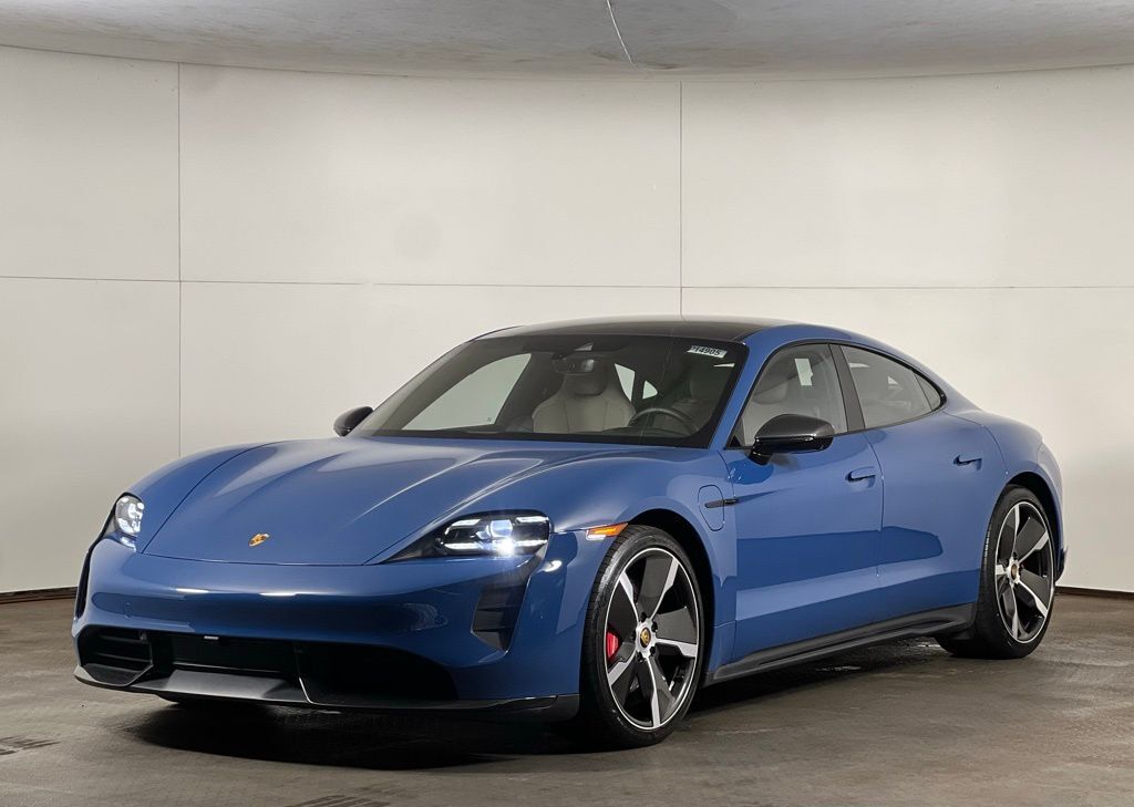 2024 PORSCHE Taycan
