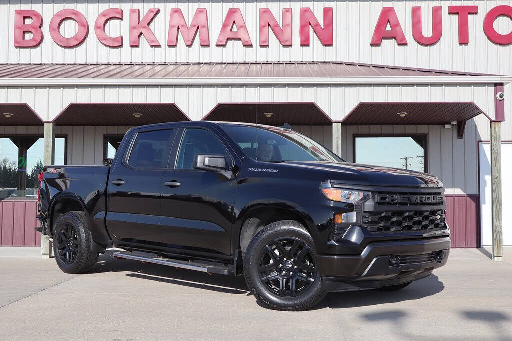 2023 CHEVROLET Silverado