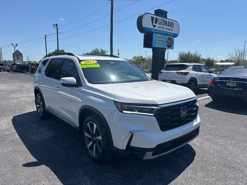 2025 HONDA Pilot