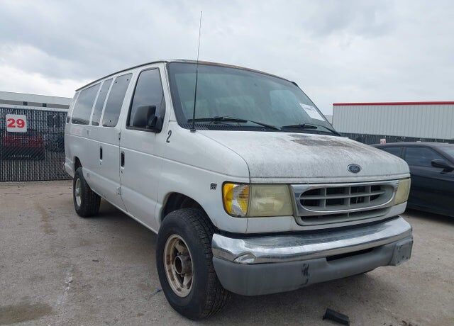 2002 FORD E-350