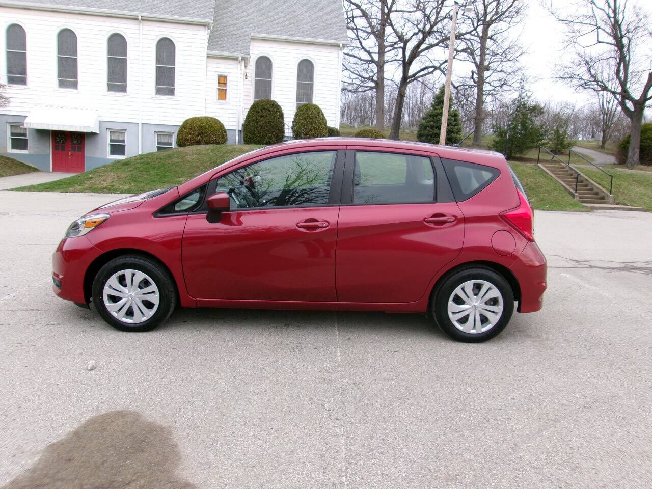 2019 NISSAN Versa