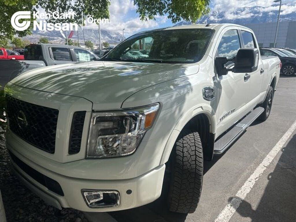 2019 NISSAN Titan