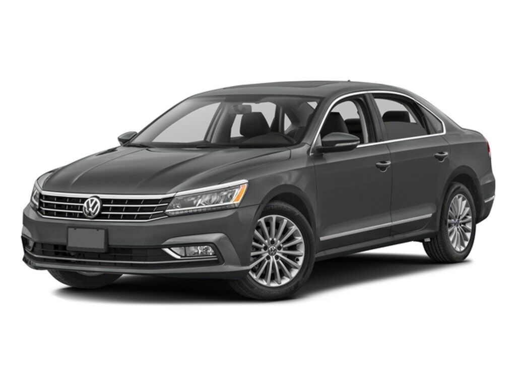 2016 VOLKSWAGEN Passat