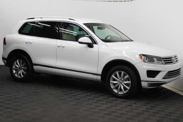 2015 VOLKSWAGEN Touareg