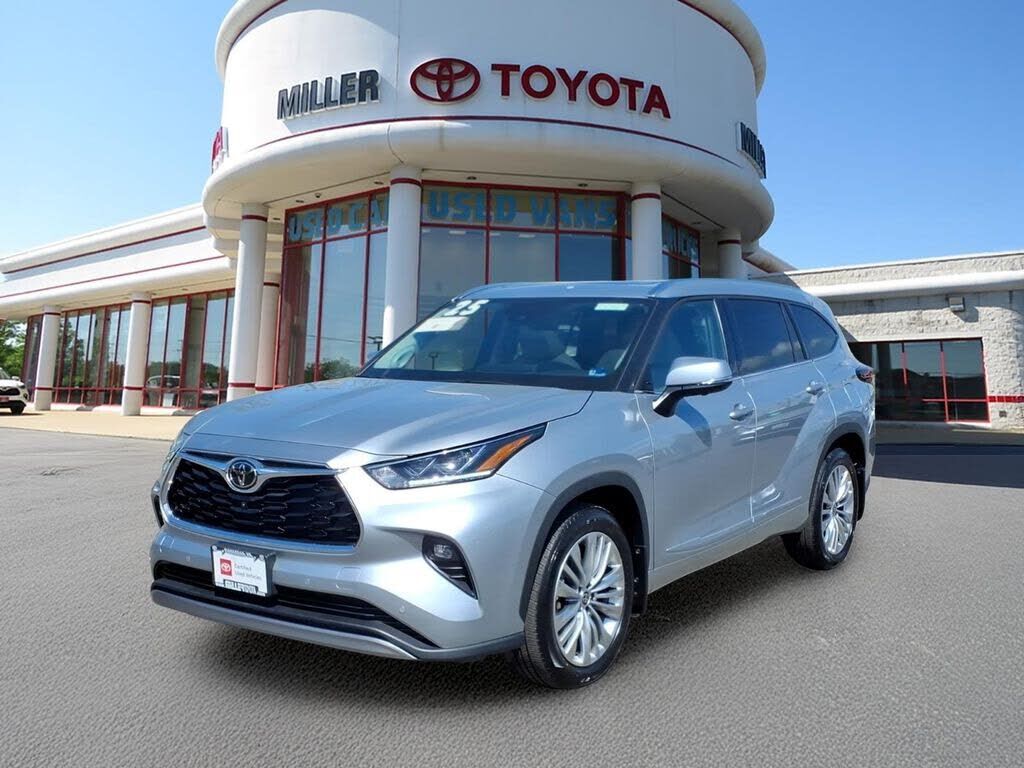 2025 TOYOTA Highlander