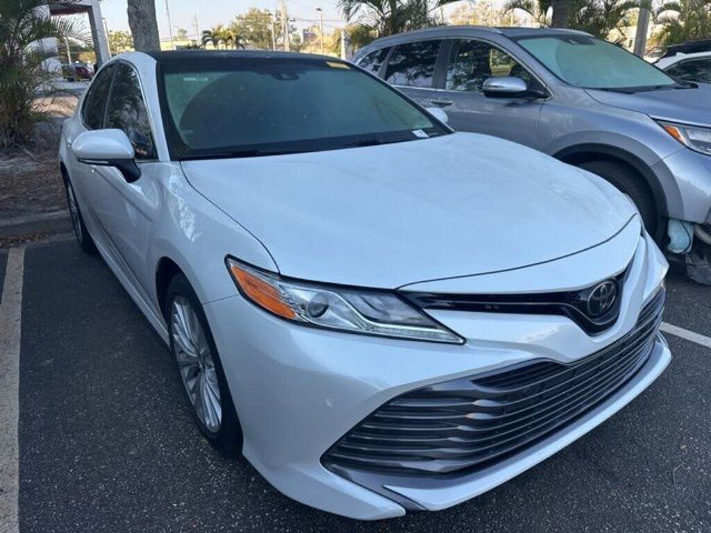 2018 TOYOTA Camry