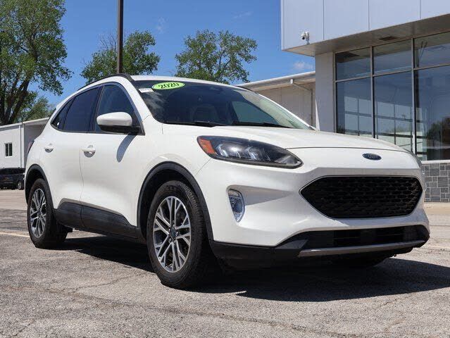 2020 FORD Escape