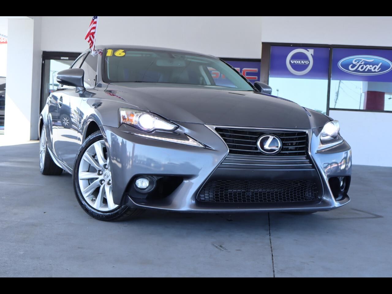 2016 LEXUS IS