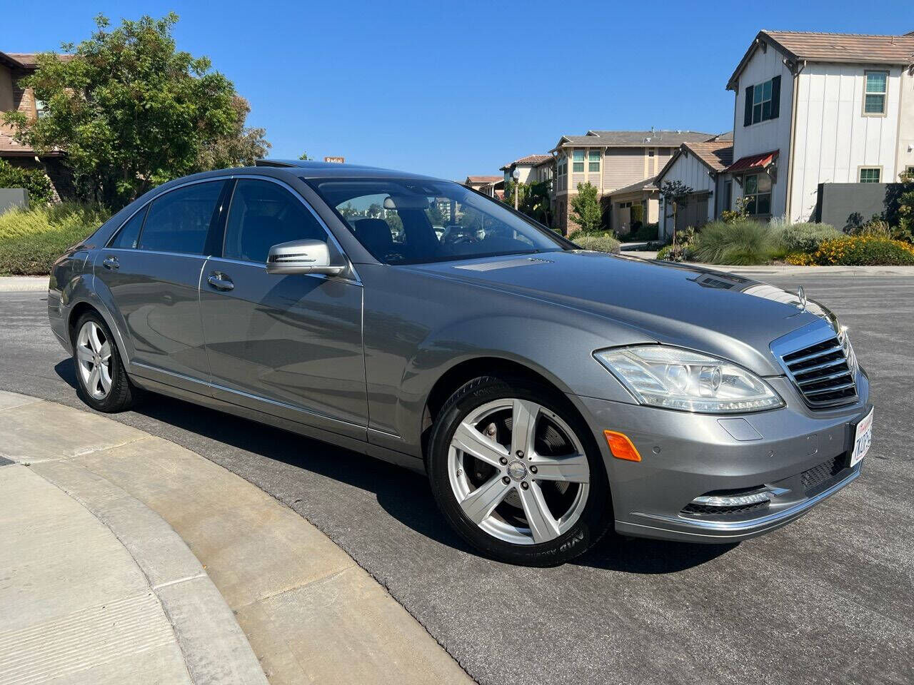 2011 MERCEDES-BENZ S-Class
