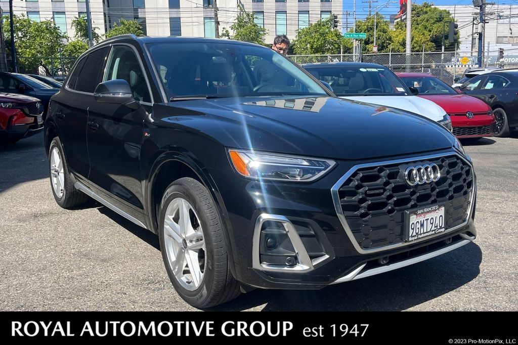 2023 AUDI Q5 e
