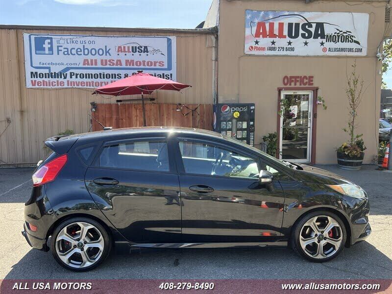 2014 FORD Fiesta
