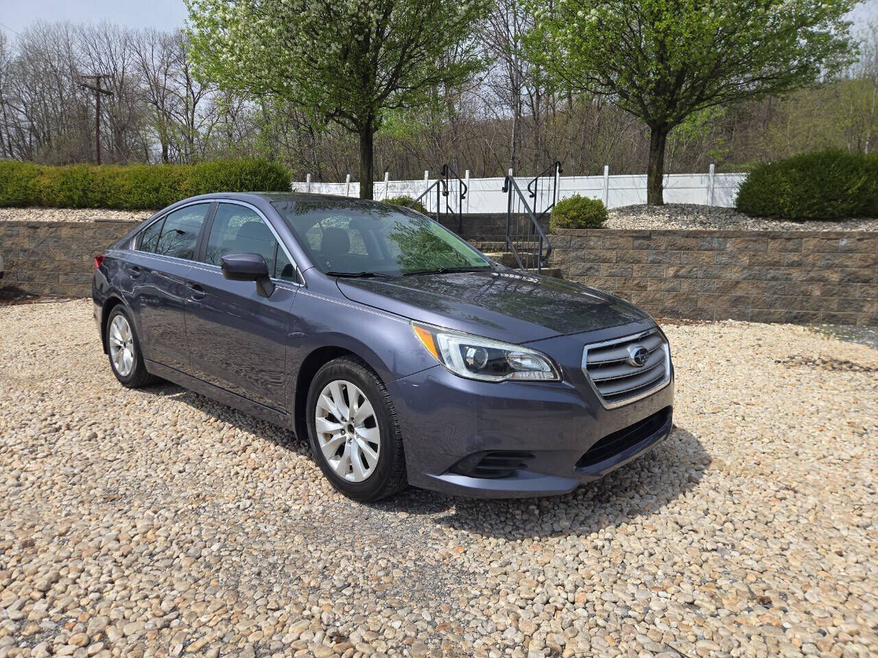 2016 SUBARU Legacy