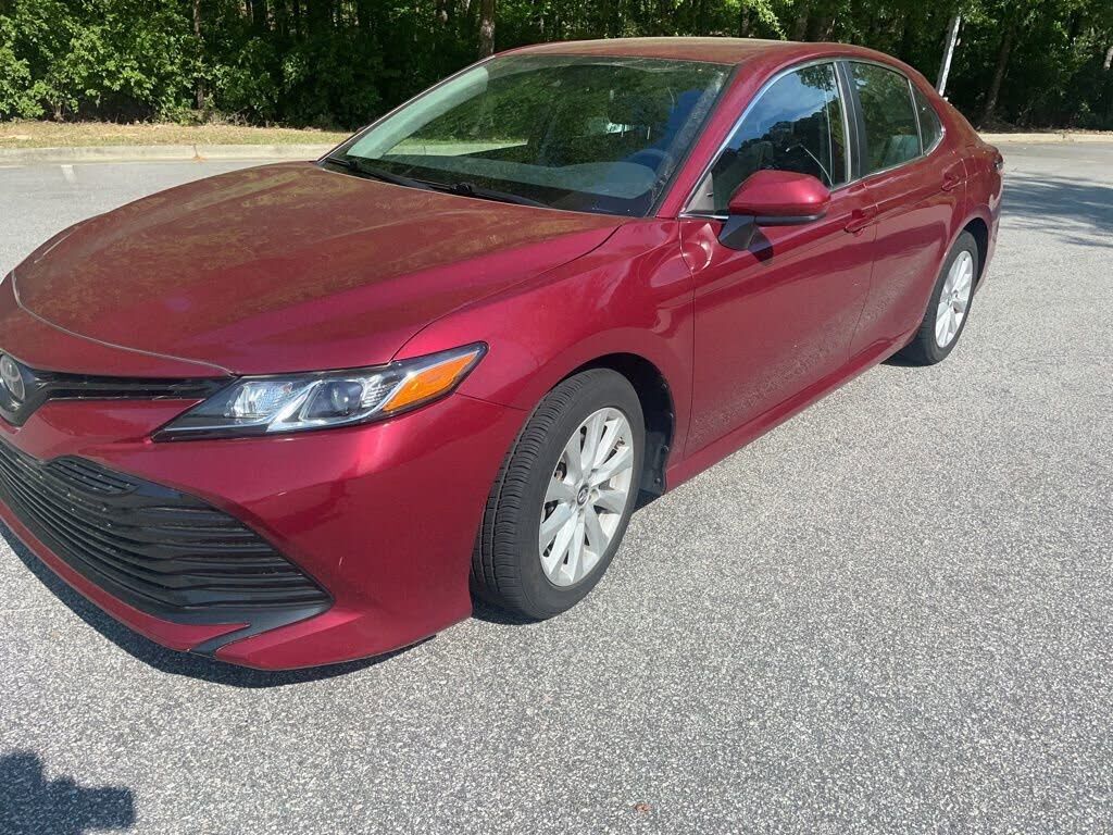 2019 TOYOTA Camry