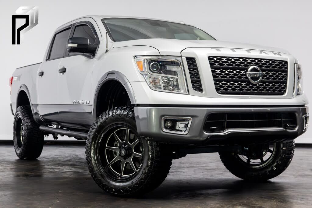 2019 NISSAN Titan