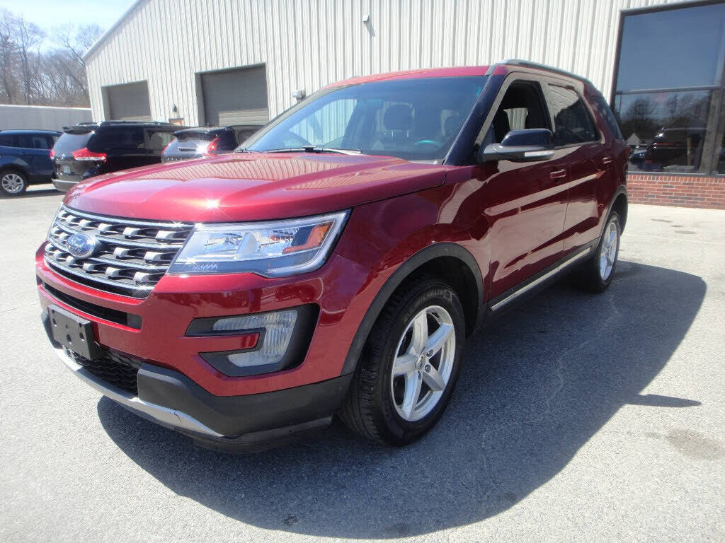2017 FORD Explorer