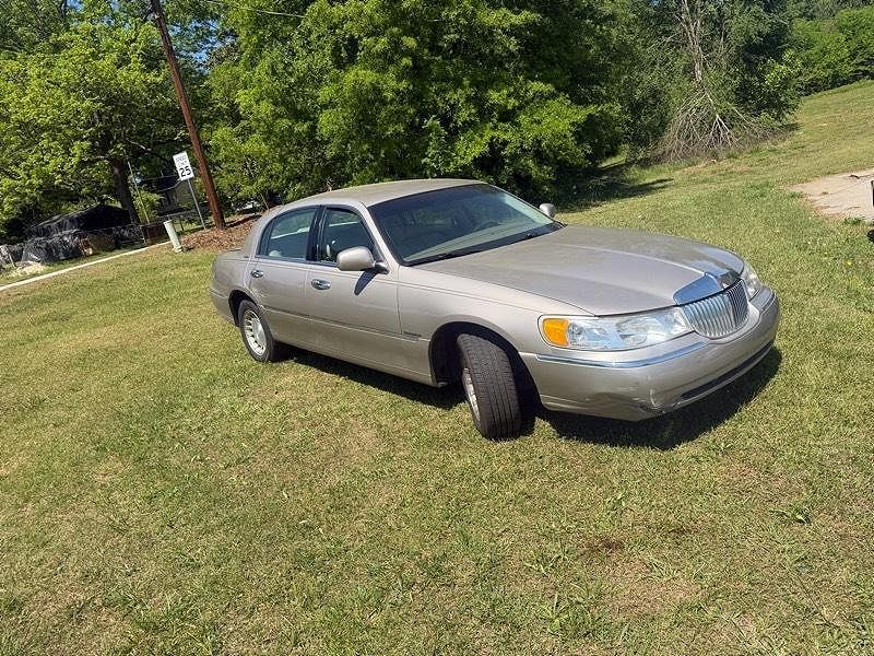 2000 LINCOLN Town Car