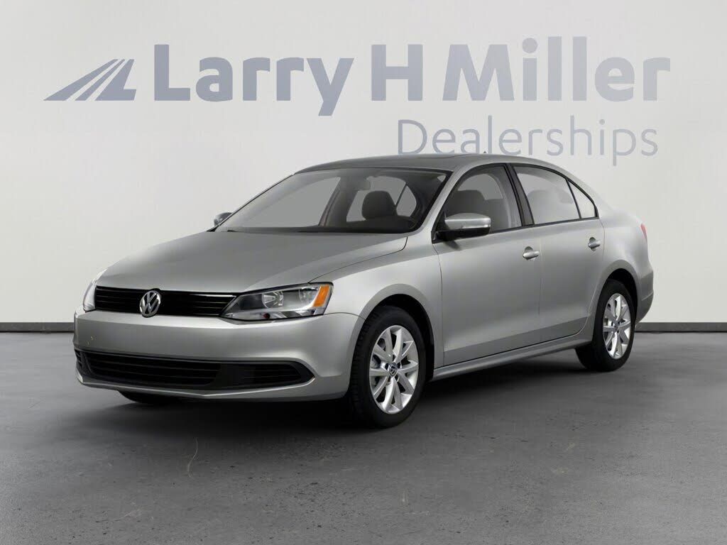 2013 VOLKSWAGEN Jetta