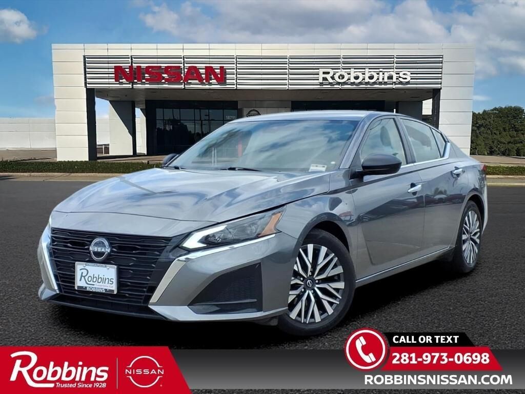 2024 NISSAN Altima