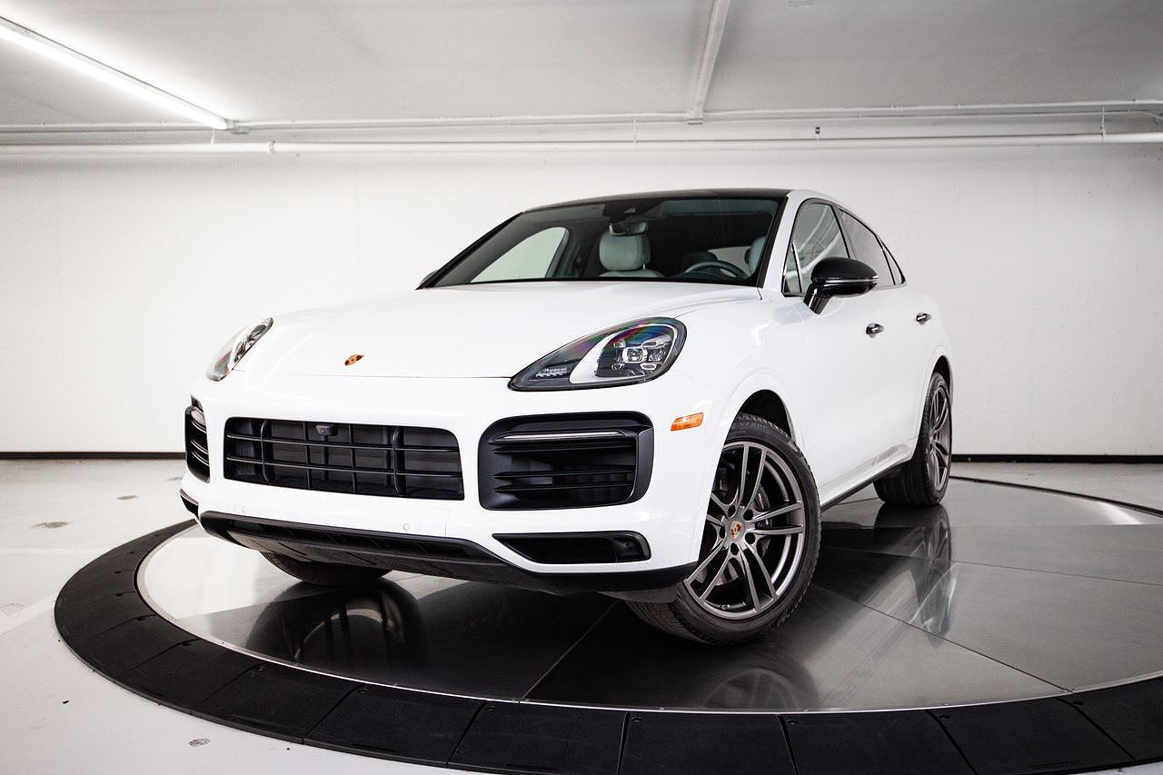 2023 PORSCHE Cayenne
