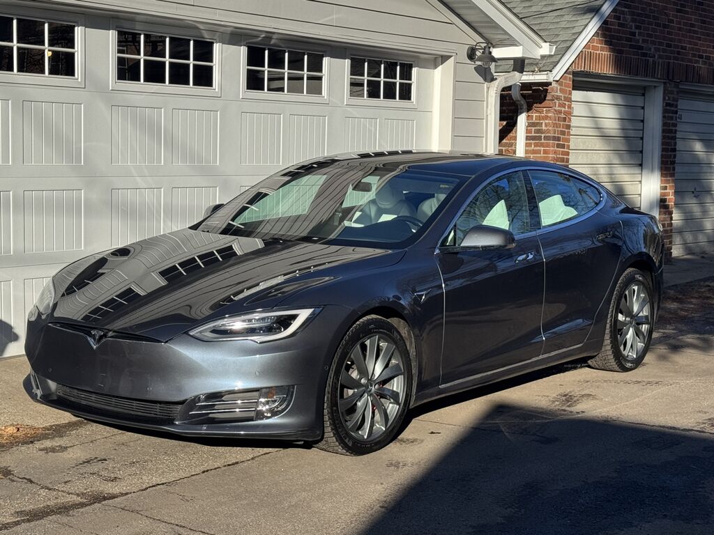 2020 TESLA Model S