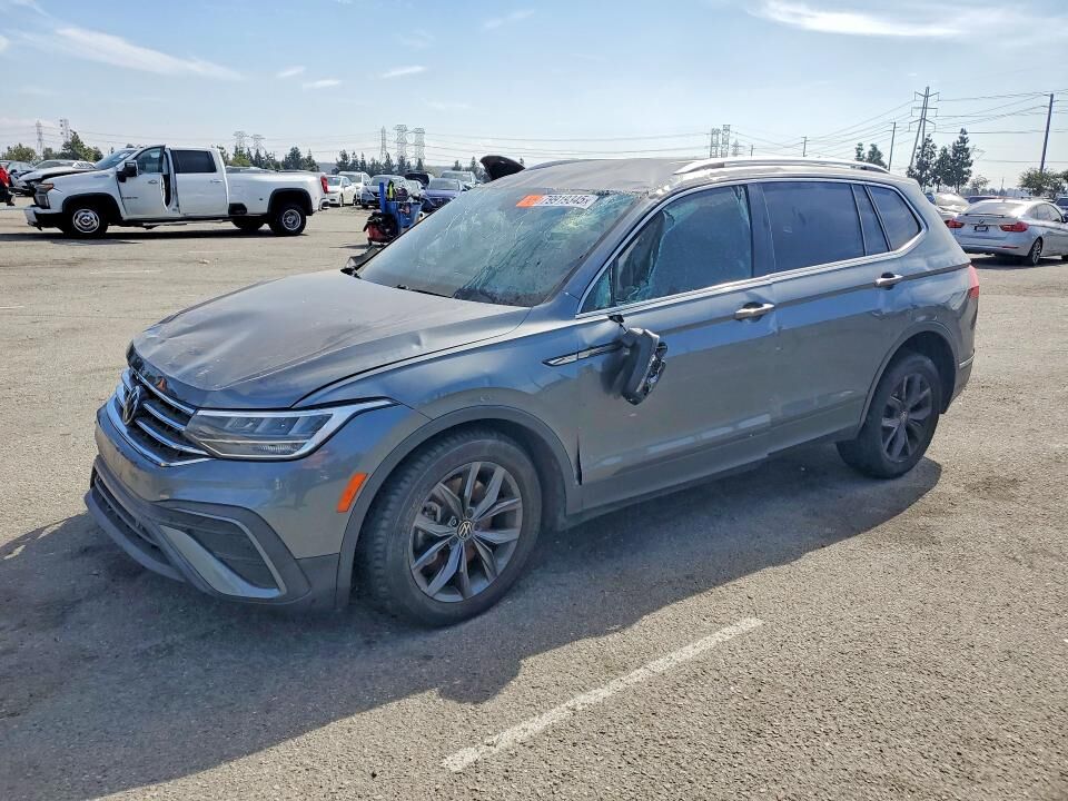 2022 VOLKSWAGEN Tiguan