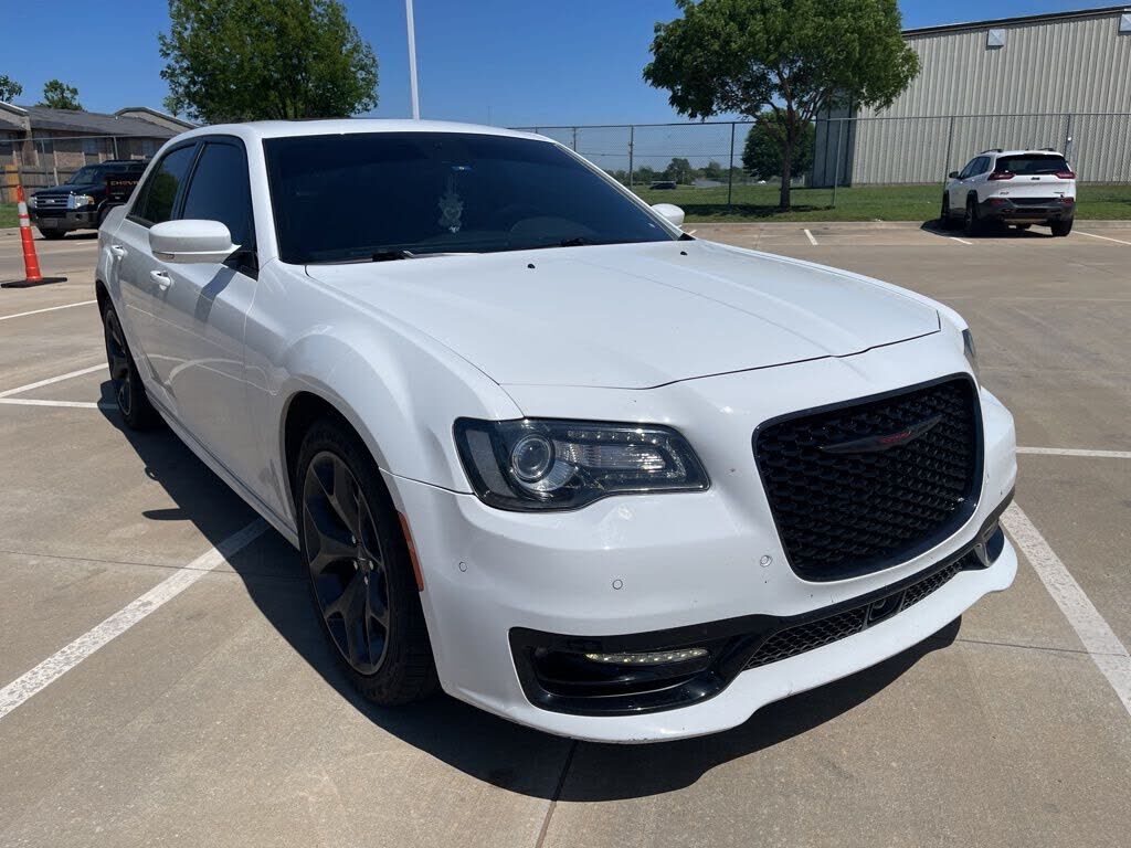 2023 CHRYSLER 300