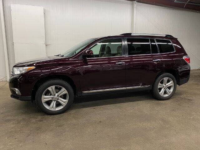 2013 TOYOTA Highlander