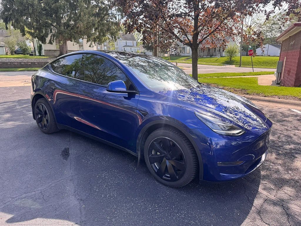 2021 TESLA Model Y