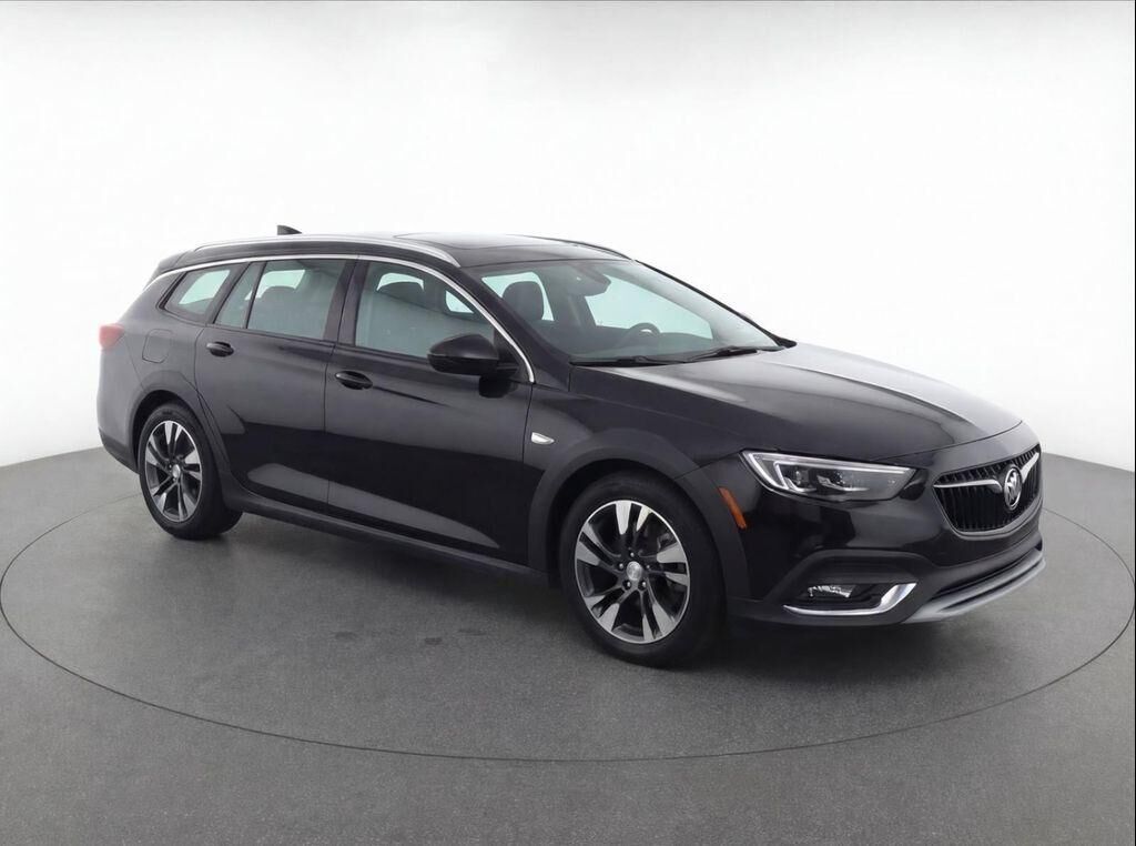 2018 BUICK Regal TourX