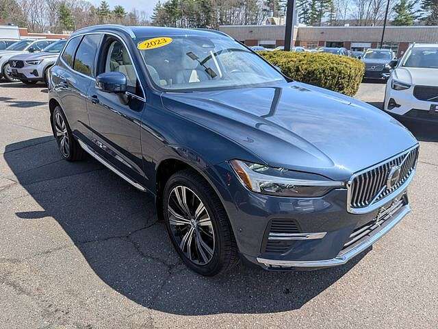 2023 VOLVO XC60