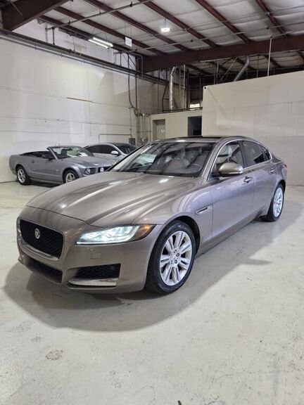 2016 JAGUAR XF