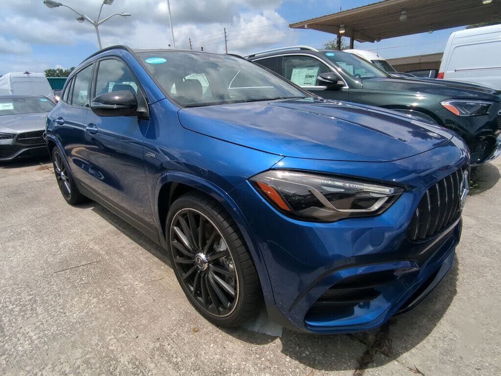 2024 MERCEDES-BENZ GLA-Class