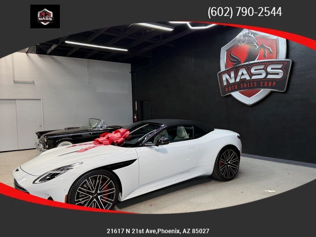 2024 ASTON MARTIN DB12