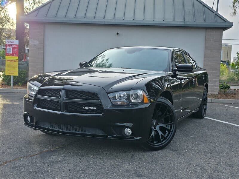 2011 DODGE Charger