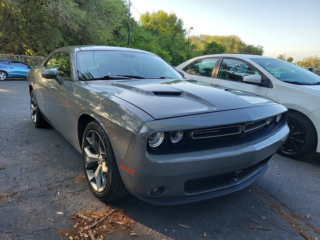 2017 DODGE Challenger
