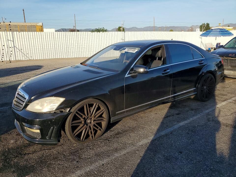 2011 MERCEDES-BENZ S-Class