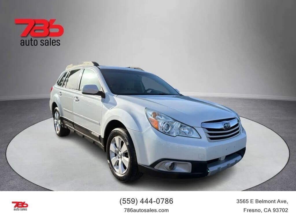 2012 SUBARU Outback