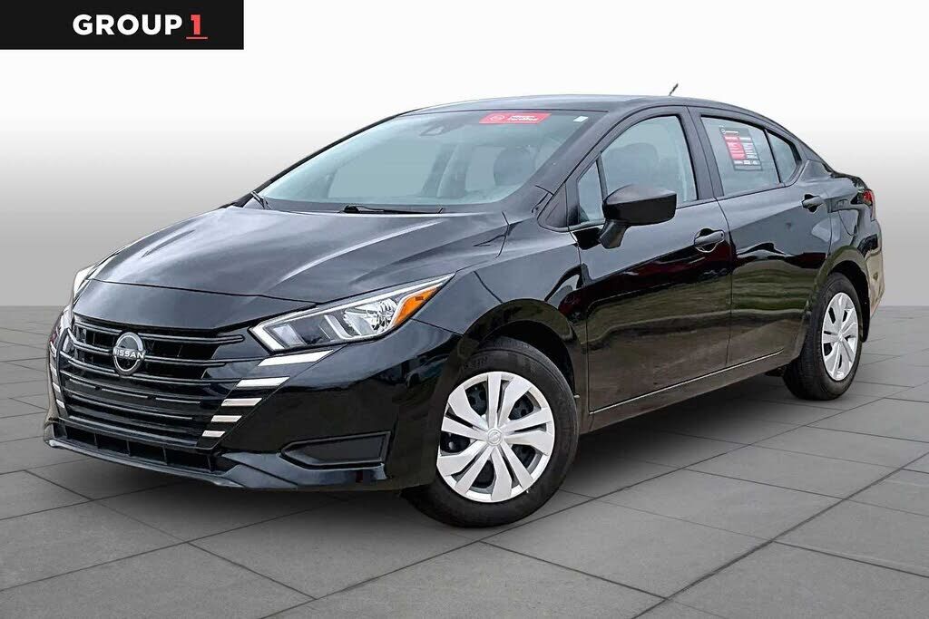 2024 NISSAN Versa
