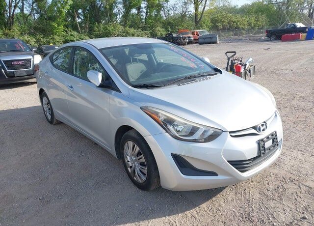 2016 HYUNDAI Elantra