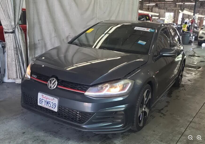 2018 VOLKSWAGEN Golf GTI