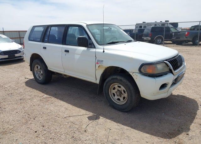 2001 MITSUBISHI Montero Sport