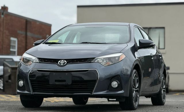2014 TOYOTA Corolla