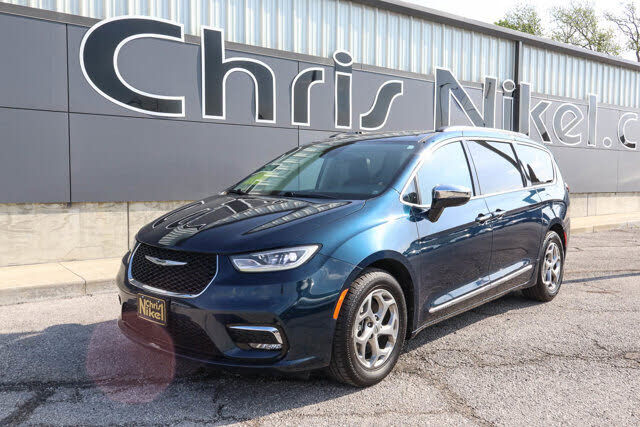 2023 CHRYSLER Pacifica