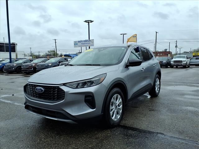 2023 FORD Escape