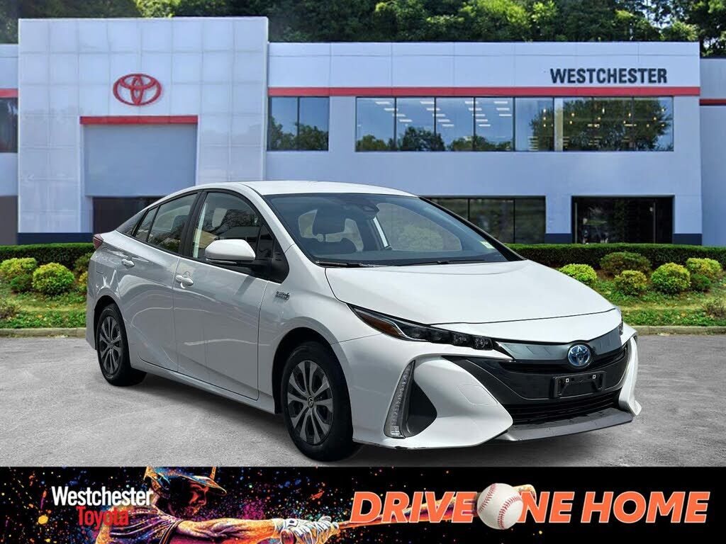 2021 TOYOTA Prius