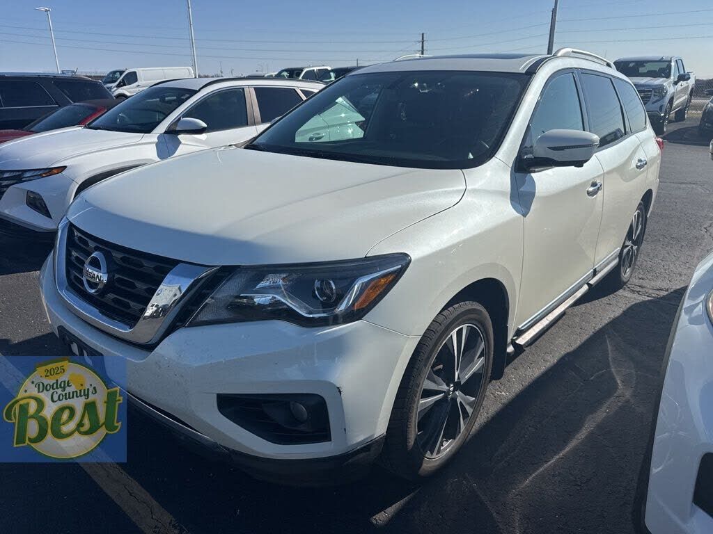 2017 NISSAN Pathfinder